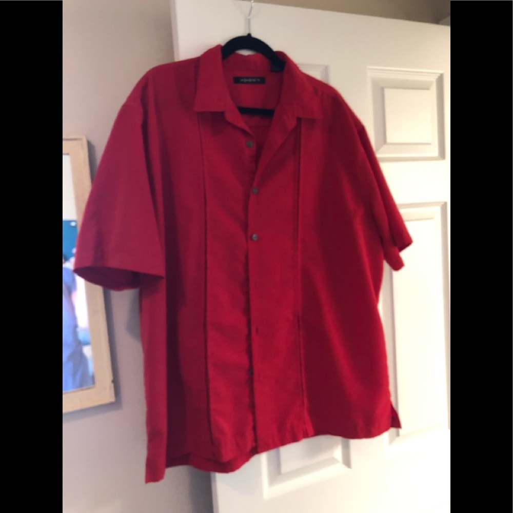 Mens red button down short sleeve shirt polyester material machine wash. XXL.
